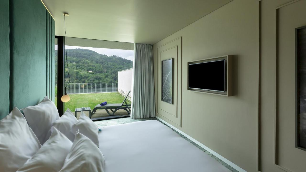 Douro Royal Valley Hotel & Spa Ribadouro Exterior photo A room at the hotel