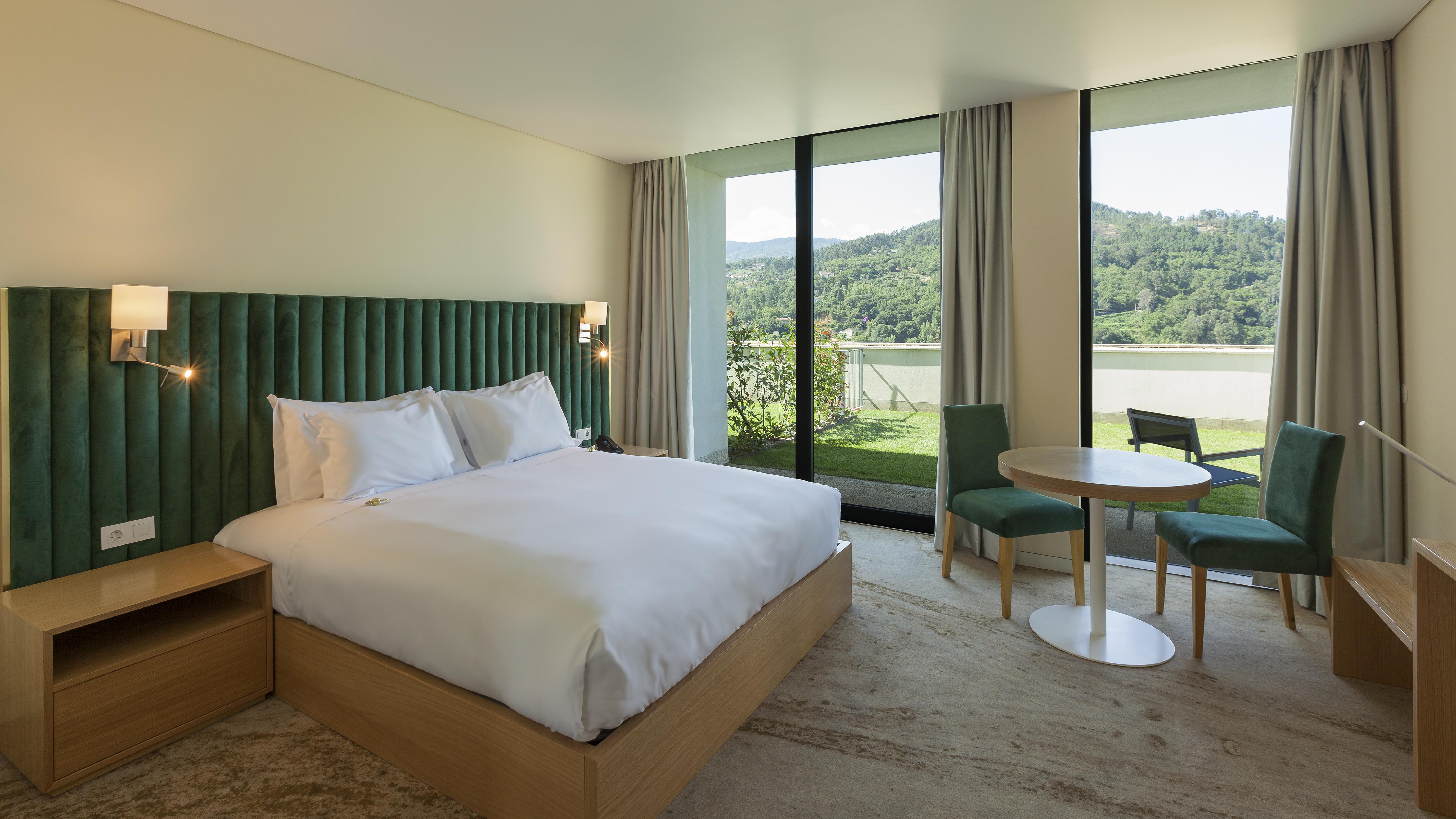 Douro Royal Valley Hotel & Spa Ribadouro Exterior photo Deluxe Room