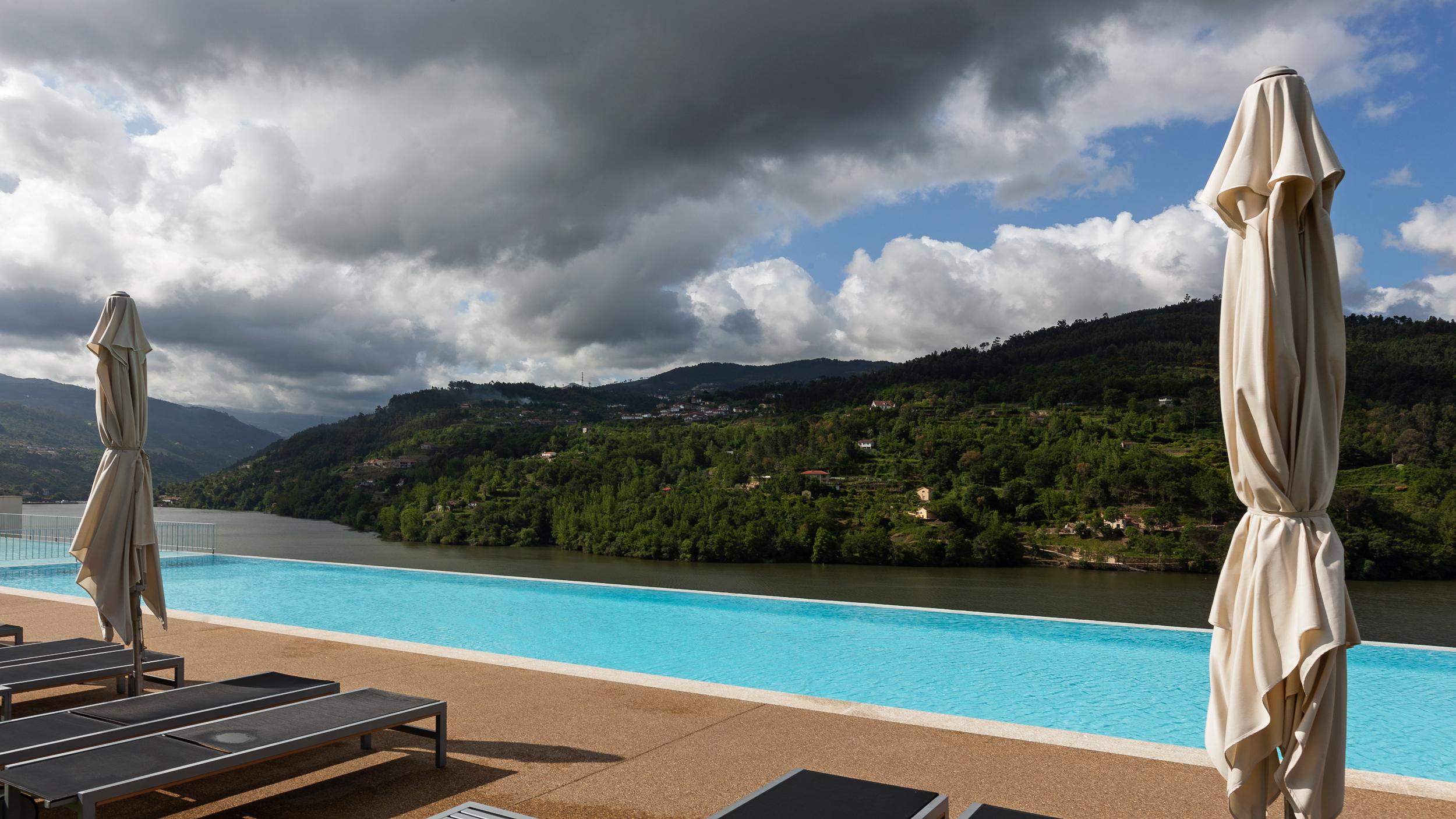 Douro Royal Valley Hotel & Spa Ribadouro Exterior photo View of the Douro River from the hotel